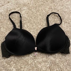 vs pink - black bra